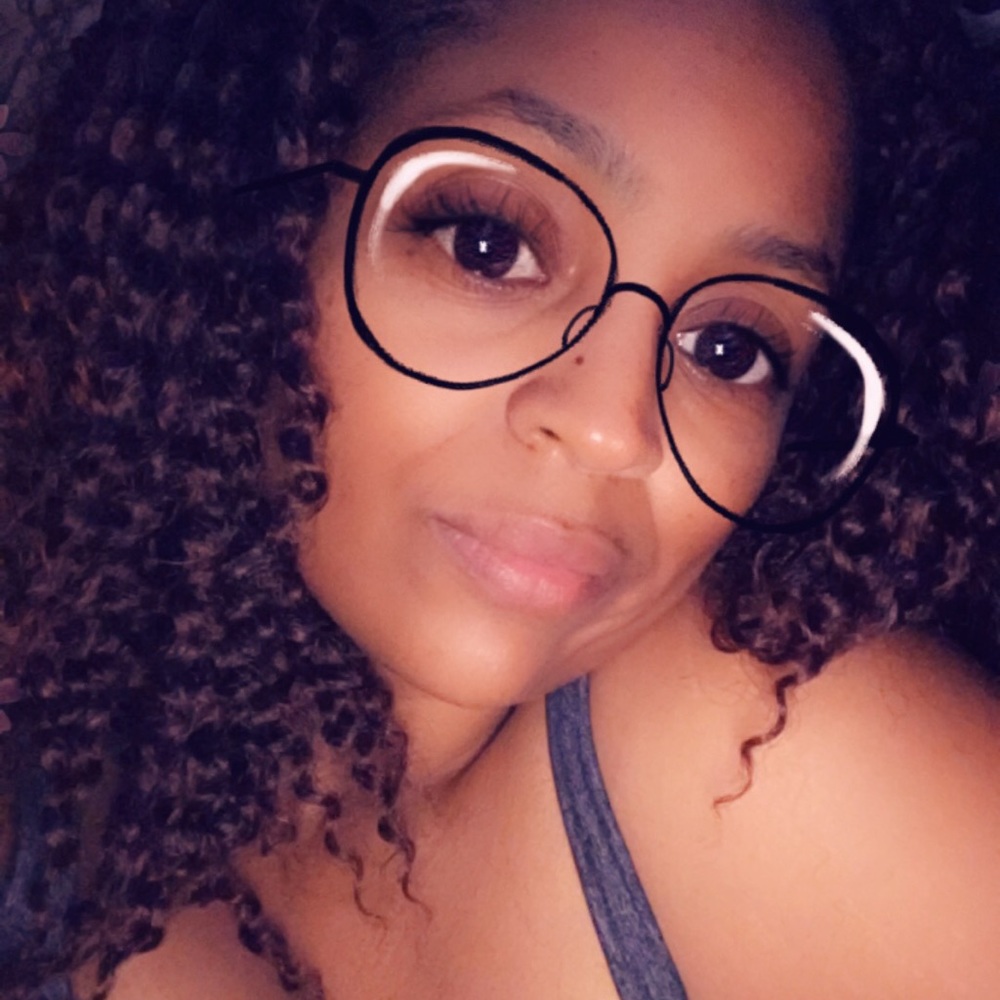 Meet your Posher, Shamika